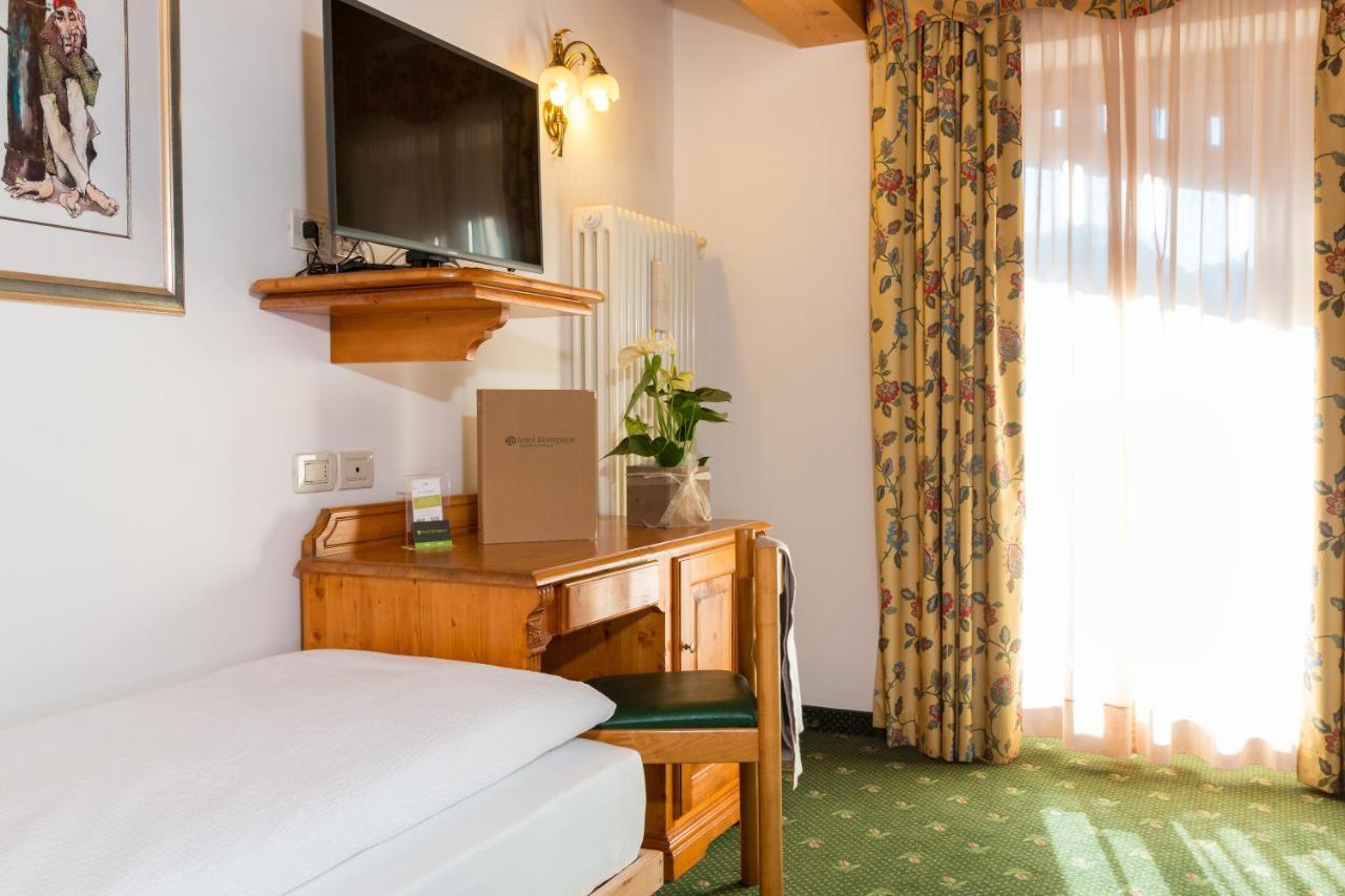Hotel Bonapace ***S Madonna Εξωτερικό φωτογραφία